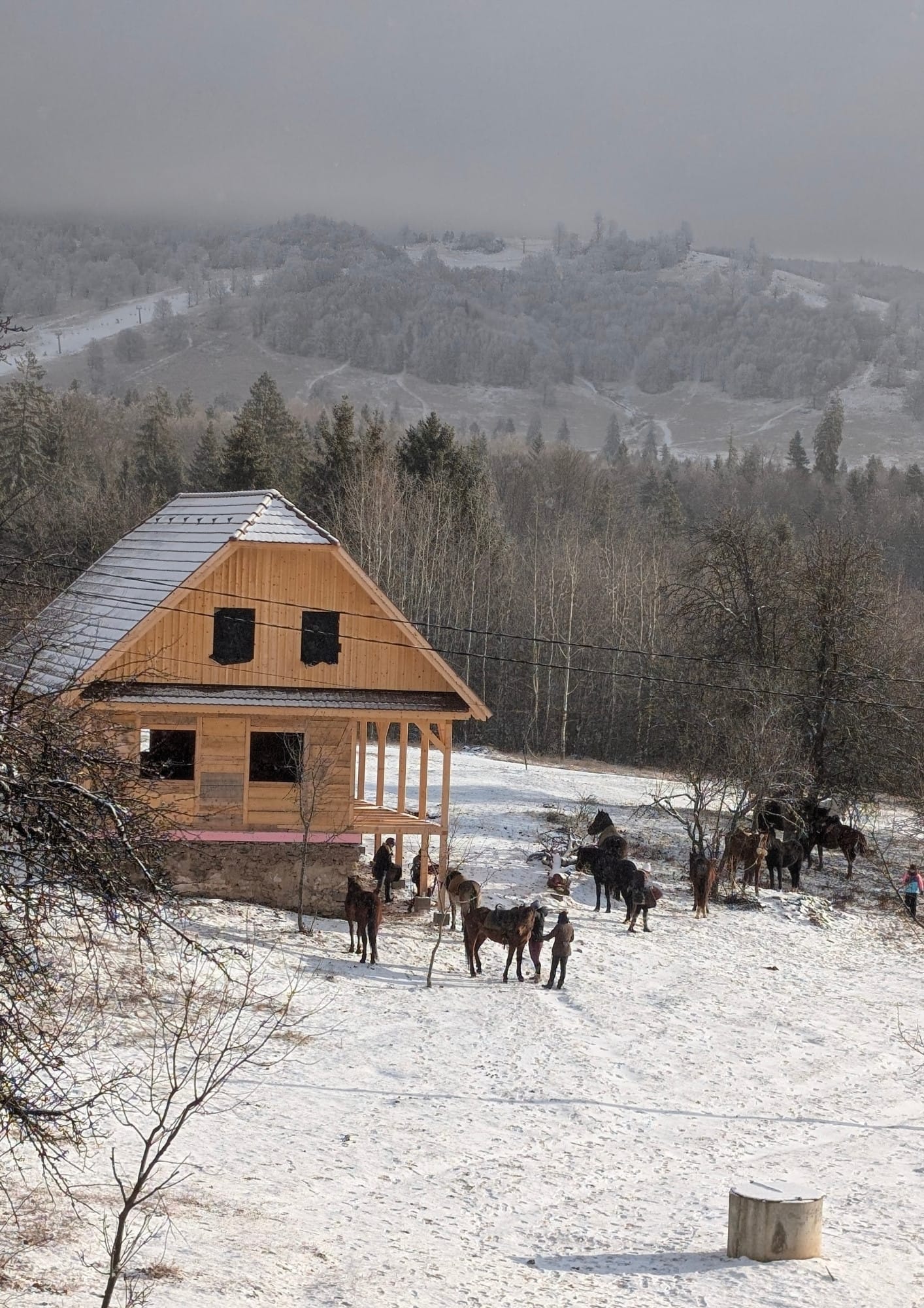DIY fenntartható házak, építmények, melléképületek, csűrök, pajták, tárolók. Építsd meg magadnak organikus gazdaságodat!