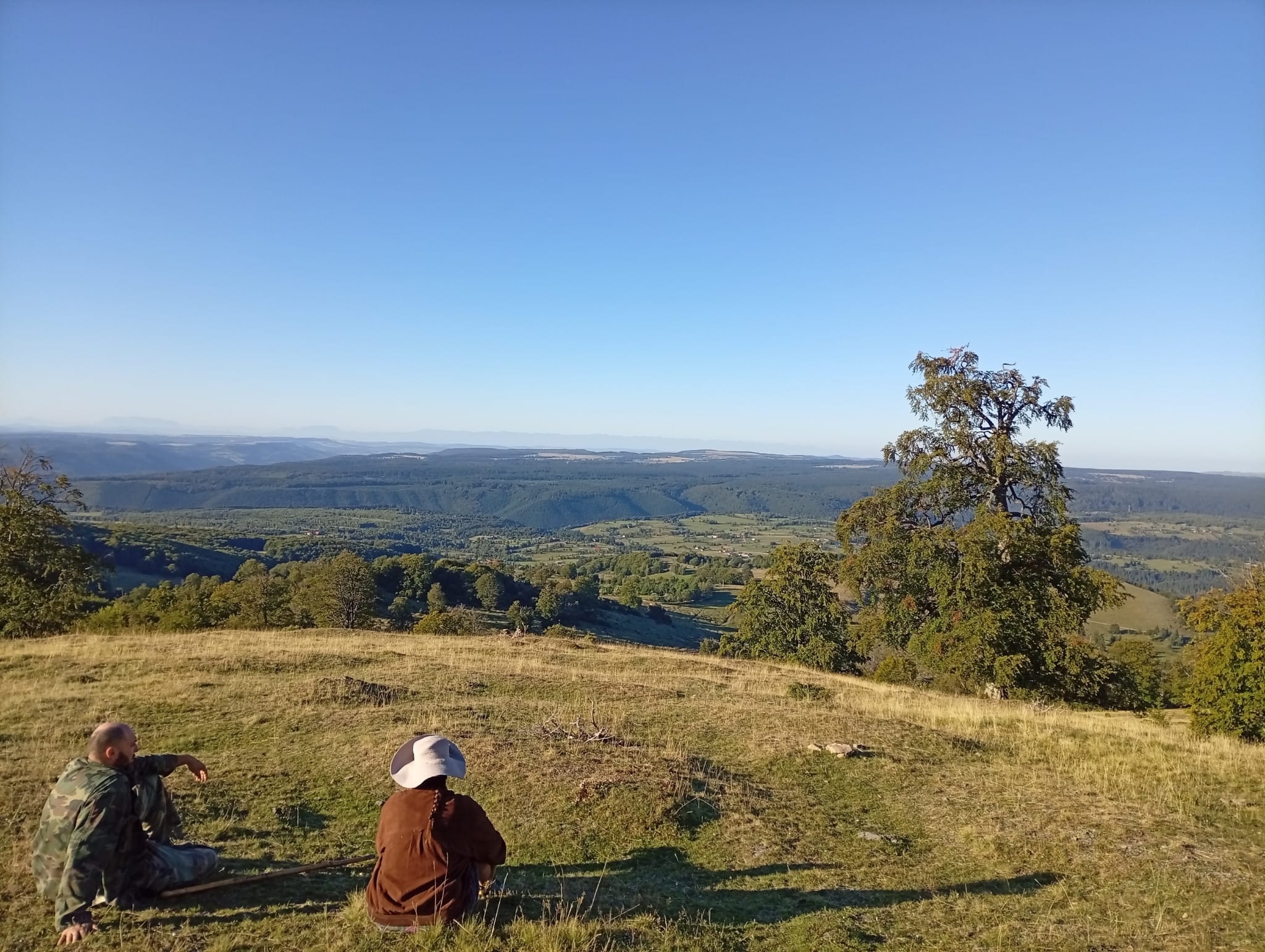 Saját önellátó tanyám külső erőforrásoktól mentesen, fenntartható, permakultúrás módon biztosítja életterünket.
