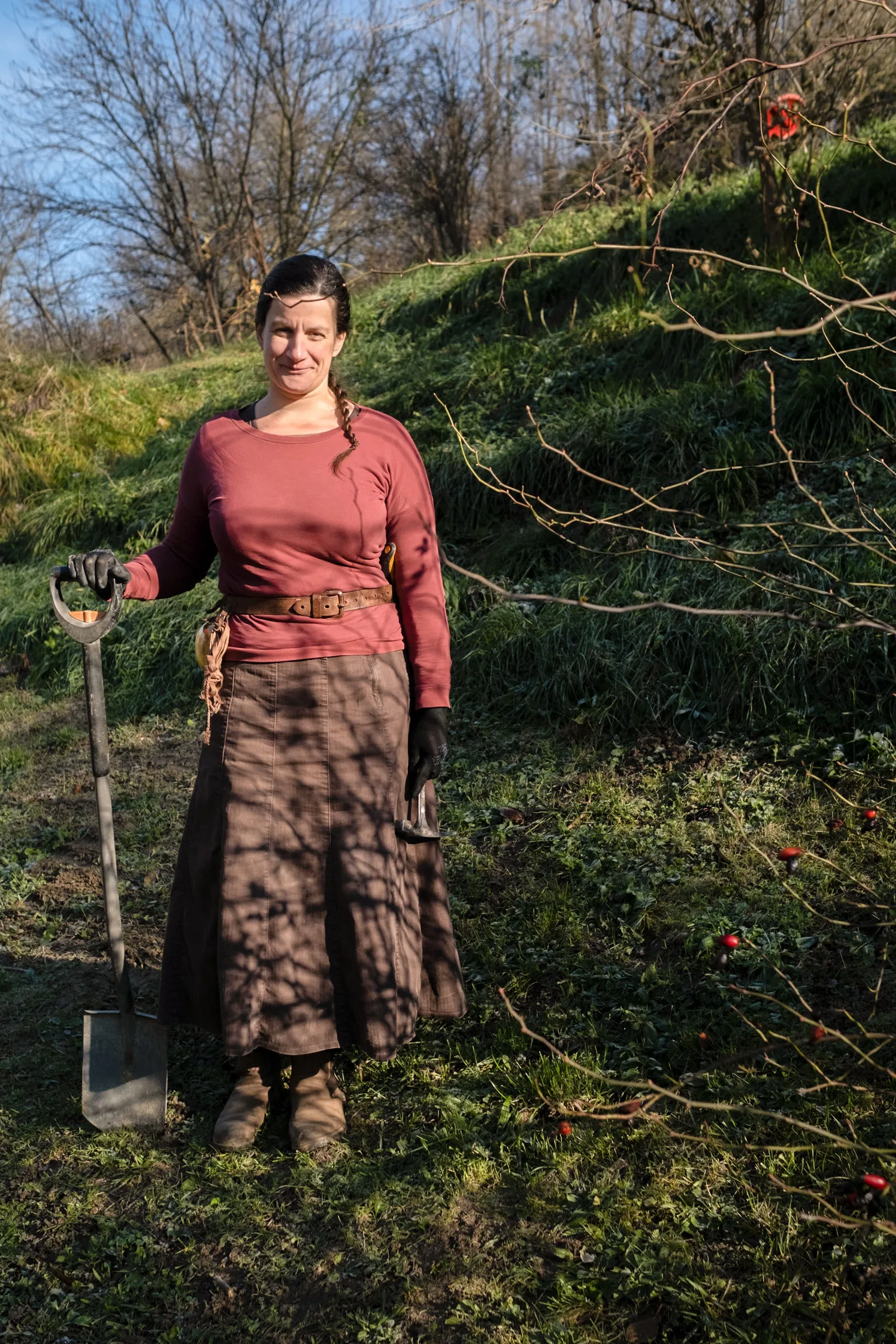 valyogszakerto-sarmives-szakasszony Azt már fiatalon felfedeztem, hogy ami engem érdekel, azt nem tanítják sehol komplexen, így a magam "tanmenetét” követtem.